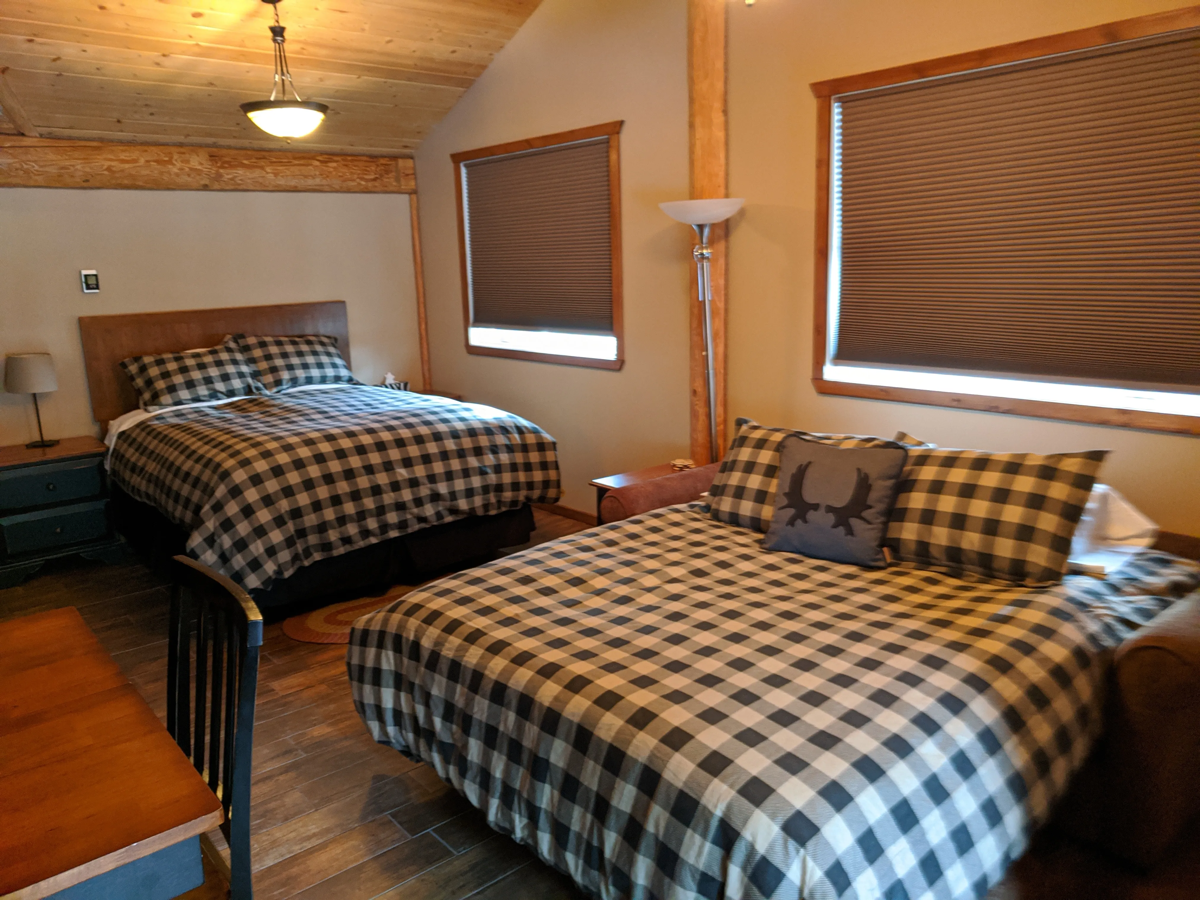 Tinhorn Loft - Sleeper Couch Extended